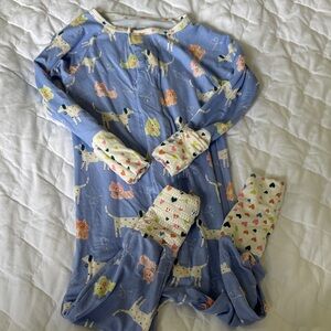 Magnetic Me Blue Dog Print Footed Pajama Set with Multicolor Heart Cuffs